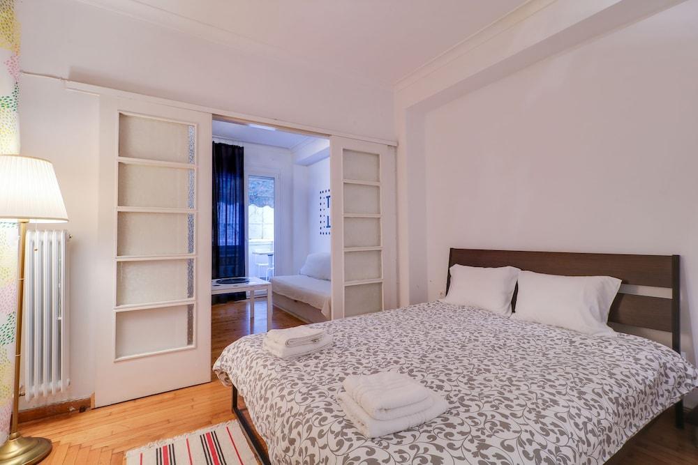 Acropolis Cozy Place Атина Екстериор снимка